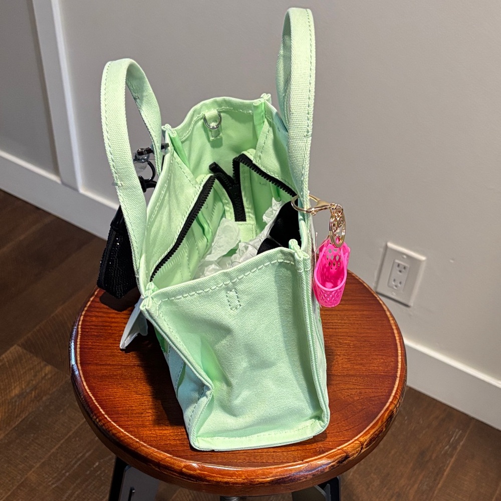 Marc Jacobs Light Green Tote Bag - Picture 4 of 4